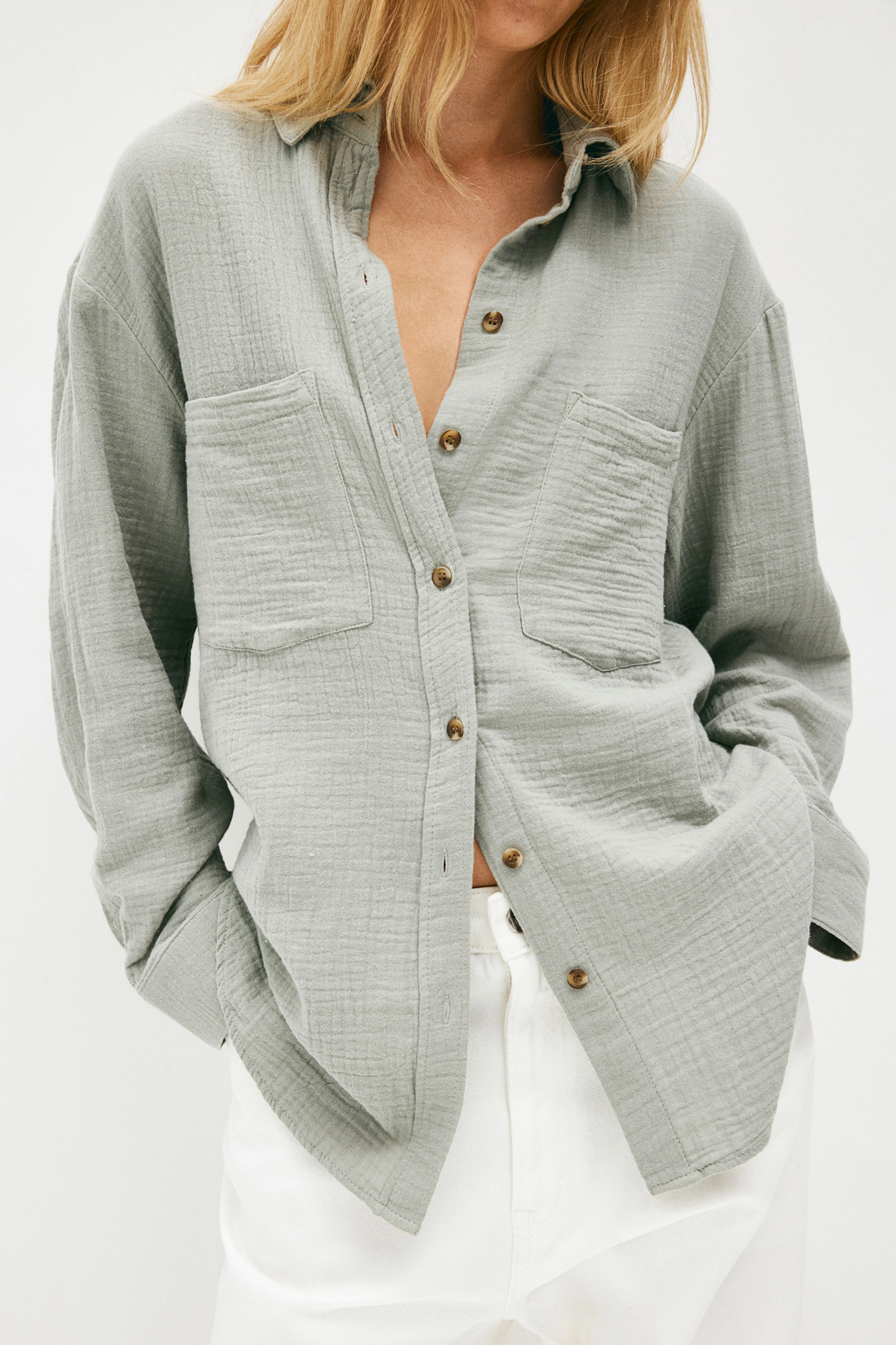 Cotton shirt - Long sleeve - Regular length - Light sage green - Ladies | H&M GB