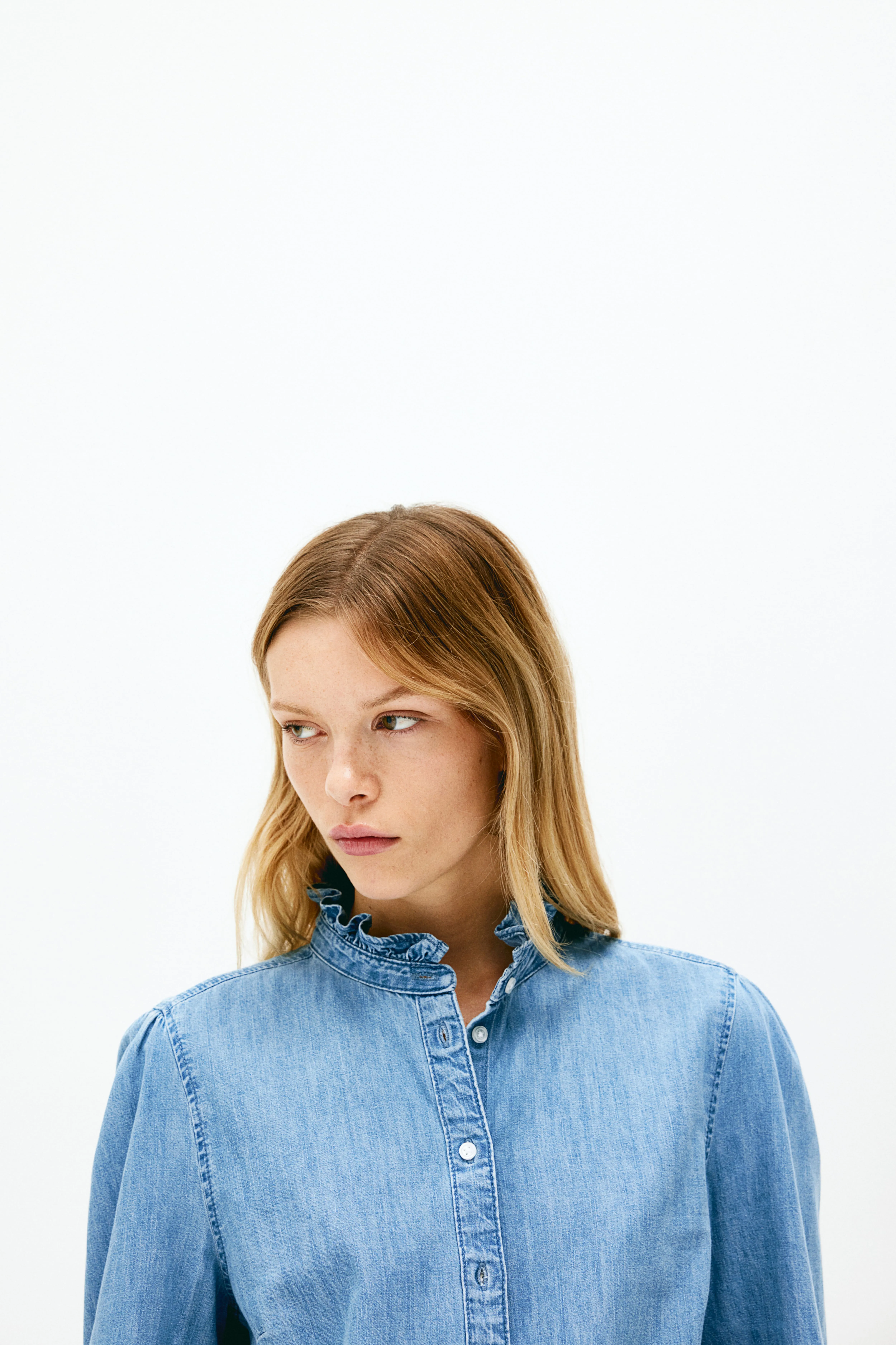 Frill-trimmed denim blouse - Long sleeve - Regular length - Light denim blue - Ladies | H&M GB