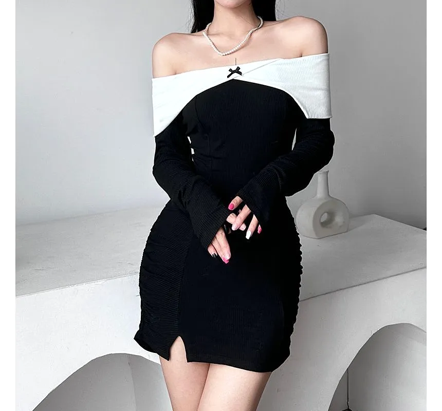 Long-Sleeve Off-Shoulder Two Tone Bow Mini Knit Sheath Dress kk20