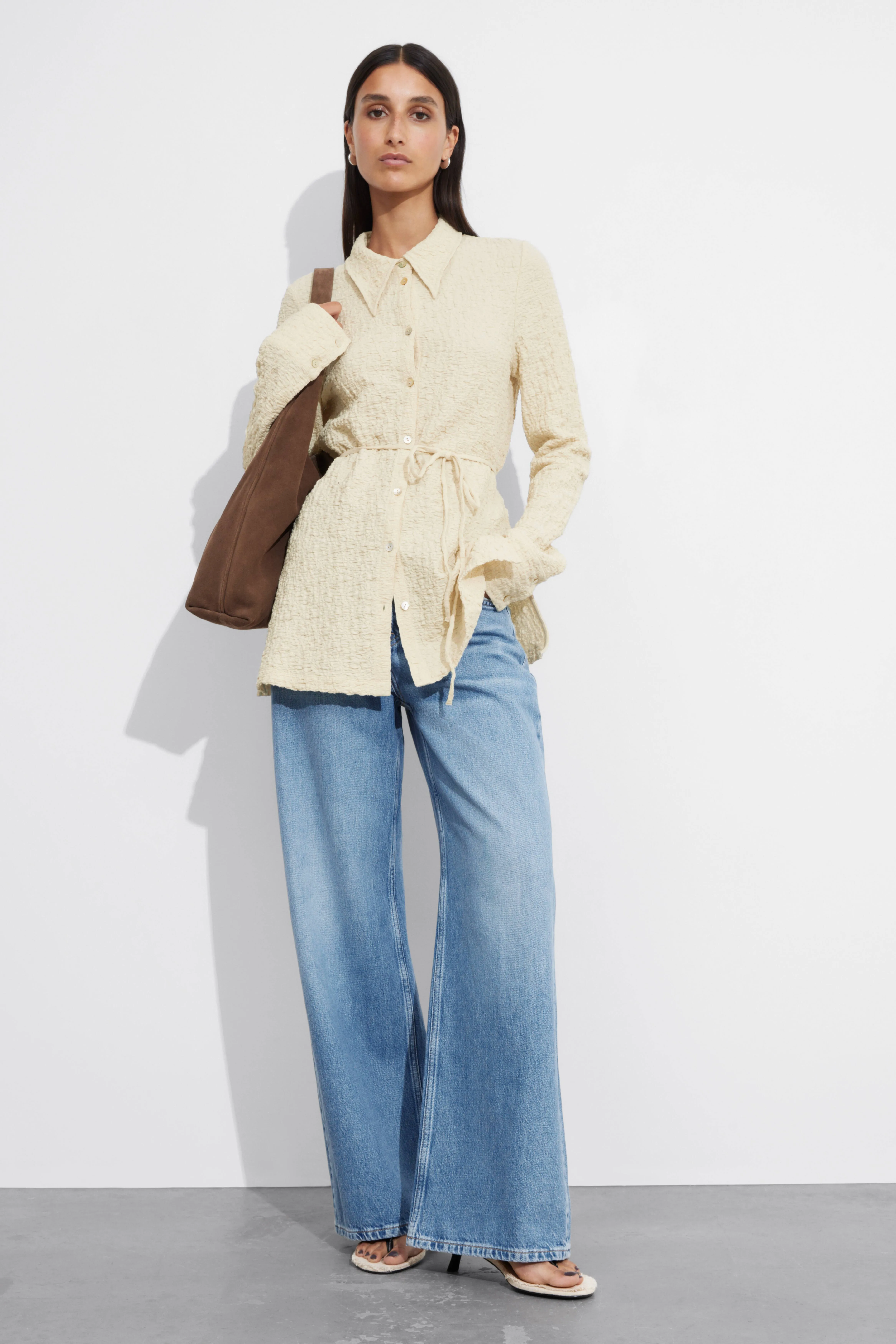 Textured Shirt - Long sleeve - Regular length - Beige - Ladies | H&M GB