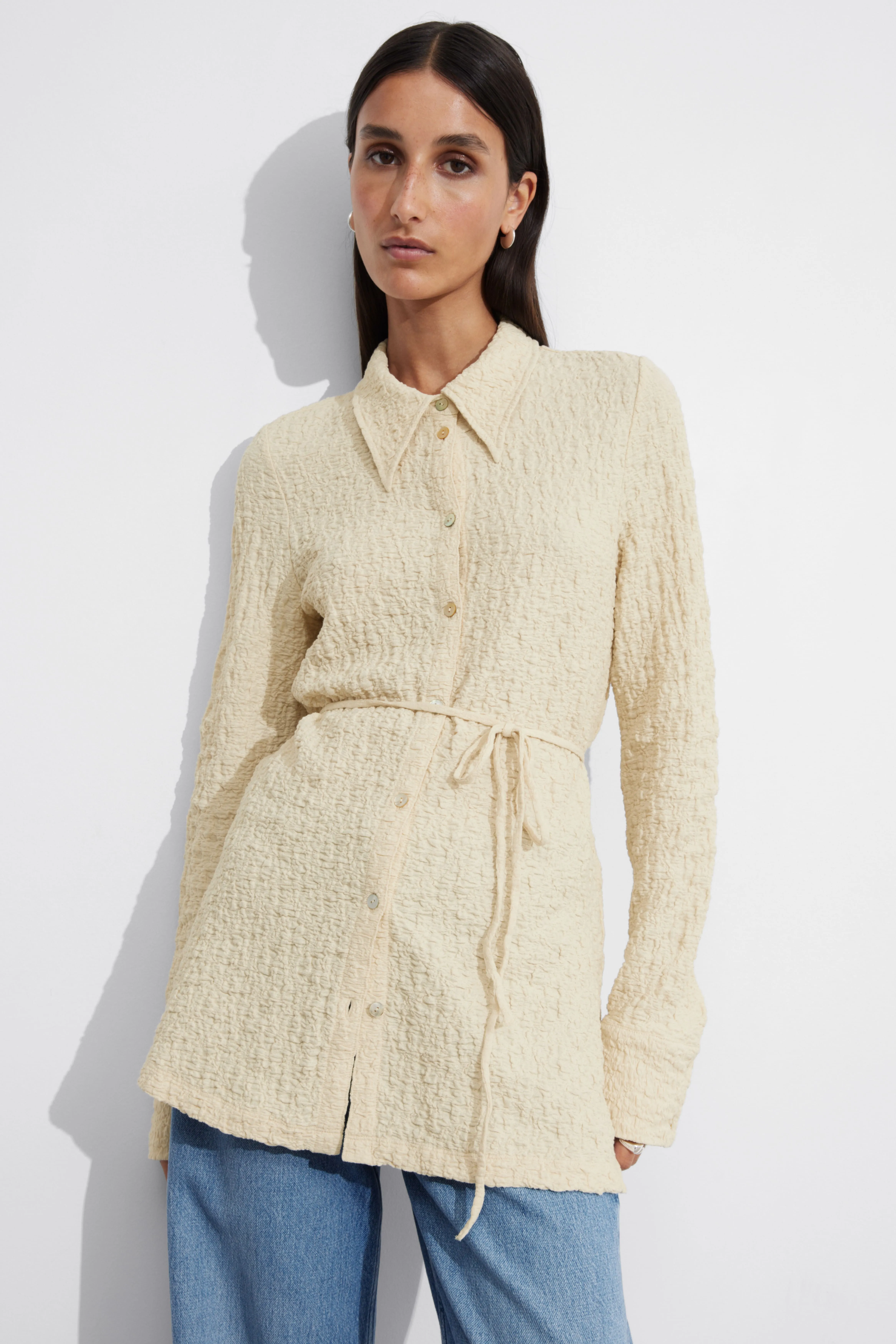 Textured Shirt - Long sleeve - Regular length - Beige - Ladies | H&M GB